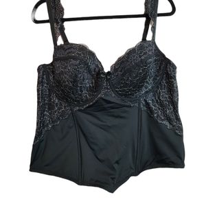 NWOT Torrid Sz 3 Corset